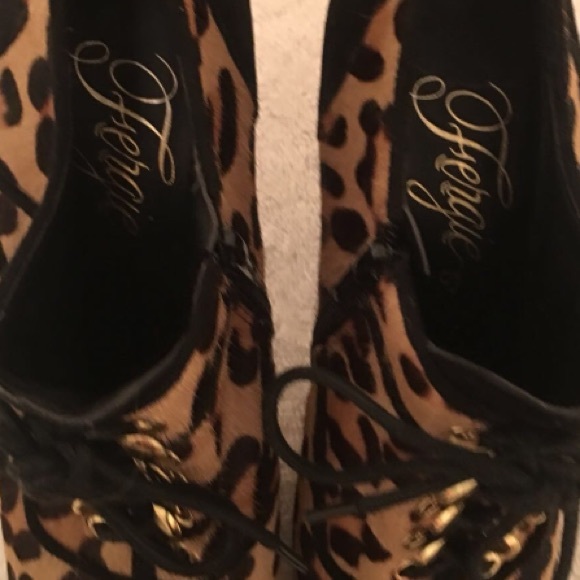 Leopard print platform heels - Picture 3 of 4